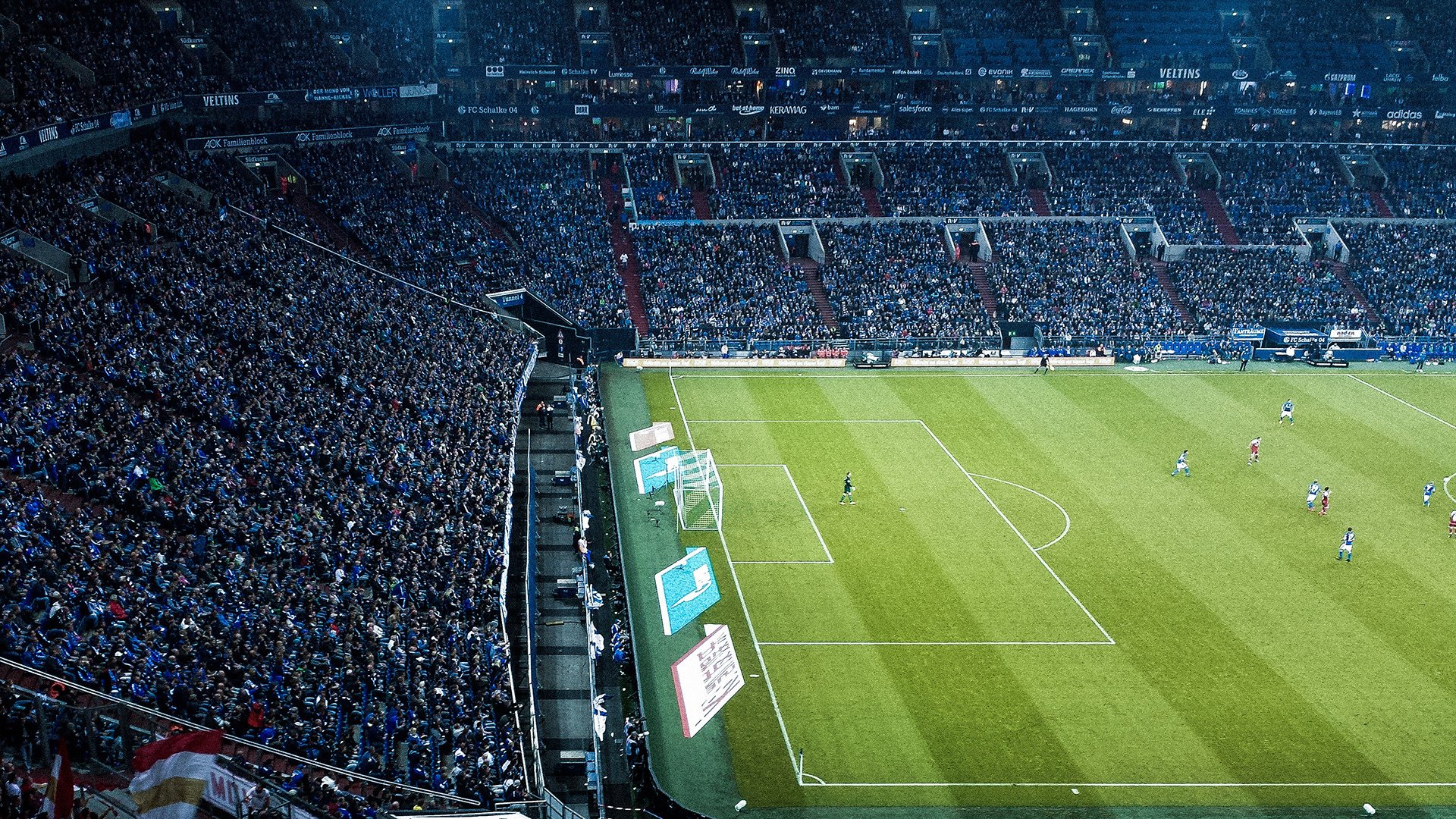 爱游戏体验-伊朗球员登上冬奥官方封面,改写亚洲足球地位,伊朗想申办冬奥会